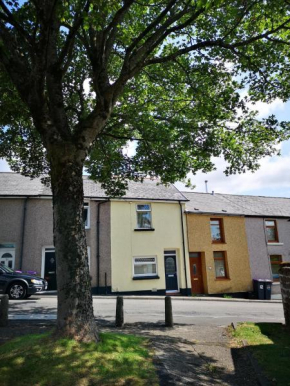 EX-MINERS COTTAGE, BLAENAVON, NEAR ABERGAVENNY